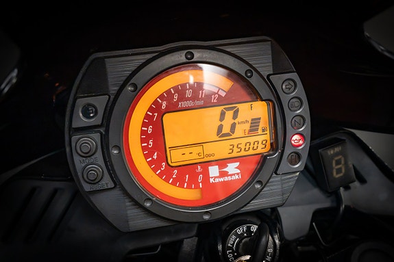 Kawasaki Z1000 12 of 12
