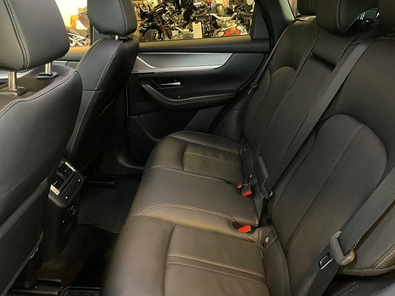 Mazda CX-60 13 of 15