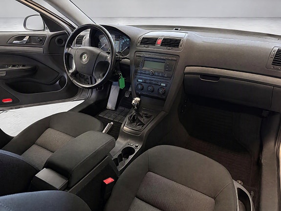 Skoda Octavia 7 of 10