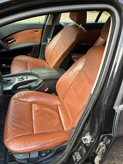 BMW 523i 6 of 7