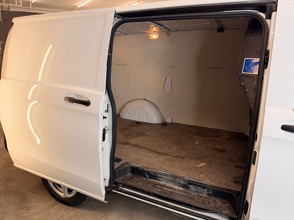 Mercedes-Benz Vito 114 8 of 16