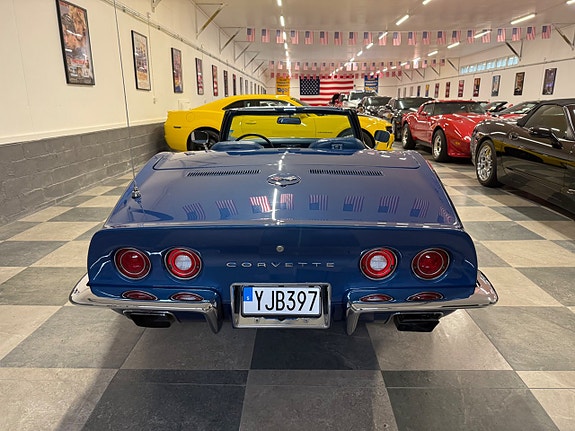 Chevrolet Corvette 11 of 30