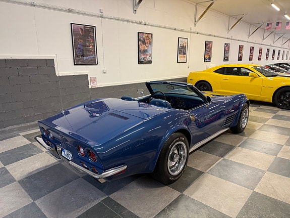 Chevrolet Corvette 15 of 30
