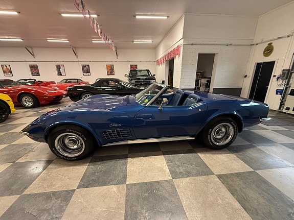 Chevrolet Corvette 8 of 30
