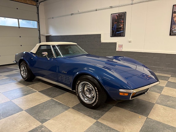 Chevrolet Corvette 13 of 30