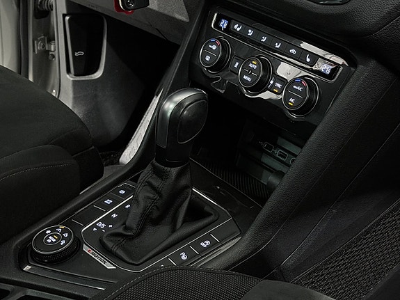 Volkswagen Tiguan 15 of 30