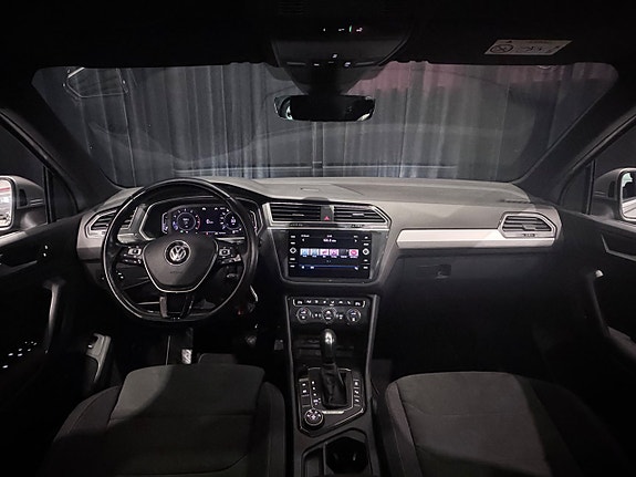 Volkswagen Tiguan 22 of 30