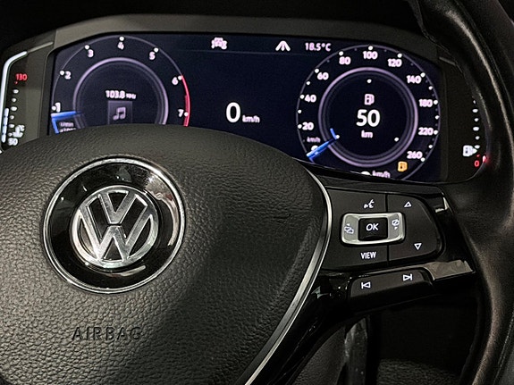 Volkswagen Tiguan 25 of 30