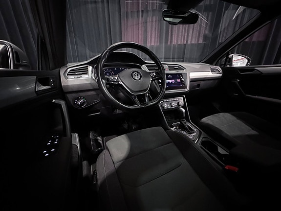Volkswagen Tiguan 27 of 30