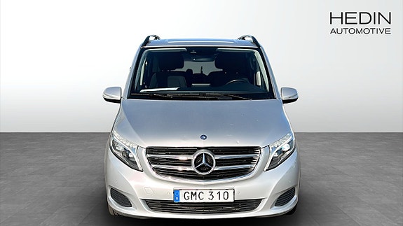 Mercedes-Benz V220 d 8 of 9