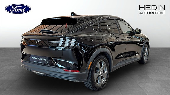 Ford Mustang Mach-E 2 of 10