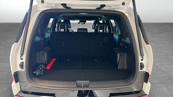 Hyundai Santa Fe 10 of 12