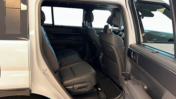 Hyundai Santa Fe 5 of 10