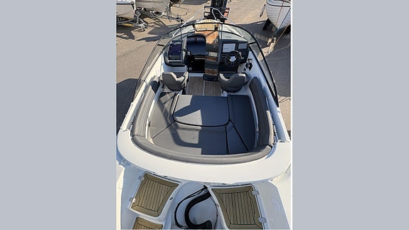 Yamarin 65DC med Yamaha 200hk 6 of 11