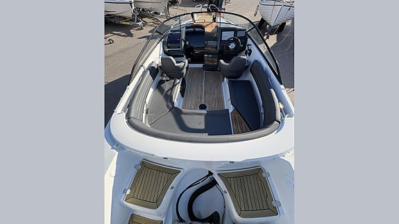 Yamarin 65DC med Yamaha 200hk 7 of 11