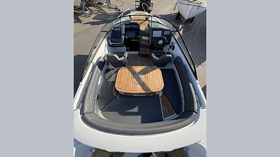 Yamarin 65DC med Yamaha 200hk 4 of 11
