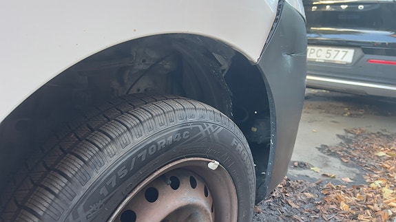 Nissan NV200 5 of 6