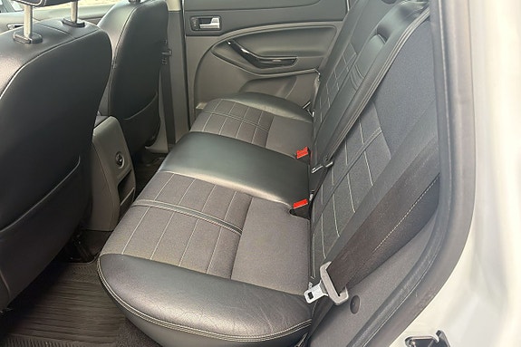 Ford Kuga 10 of 10
