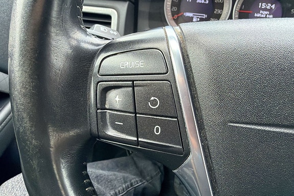 Volvo XC70 12 of 14