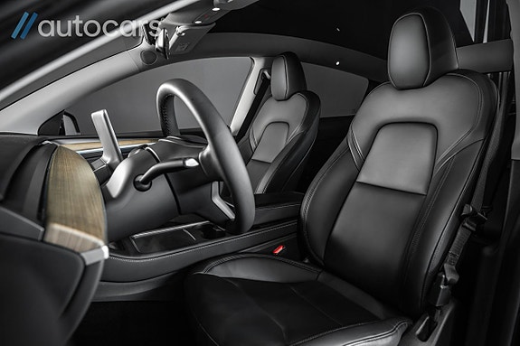 Tesla Model Y 30 of 30