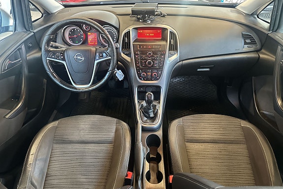 Opel Astra 14 of 17