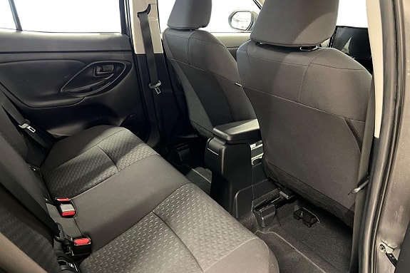 Toyota Yaris Cross 7 of 19