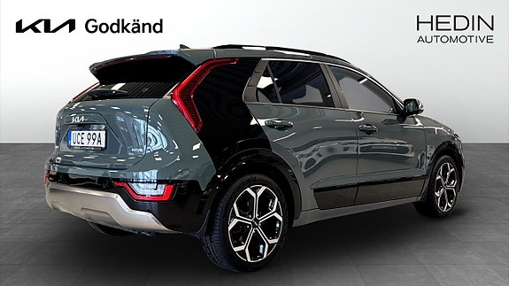 Kia Niro 2 of 12