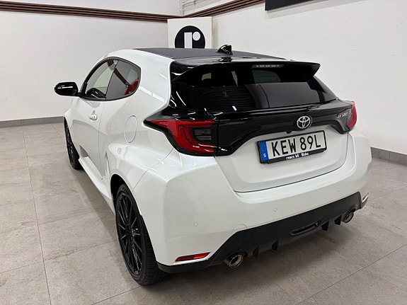 Toyota GR Yaris 3 of 23