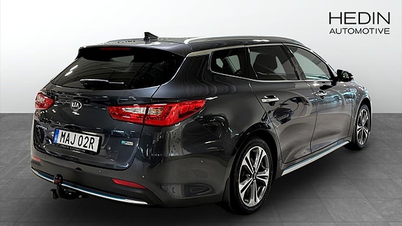 Kia Optima 2 of 14