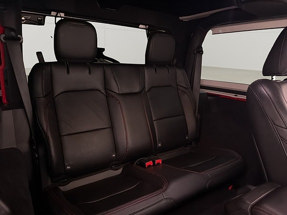 Jeep Wrangler 16 of 30