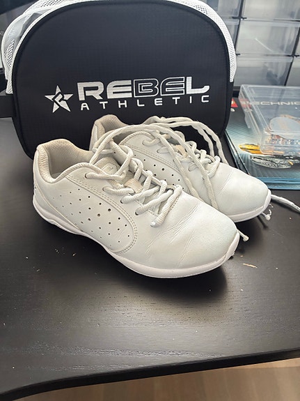 Product image 1 of 4