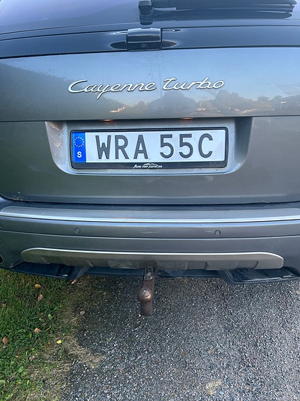 Porsche Cayenne 5 of 13