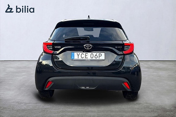 Toyota Yaris 6 of 21