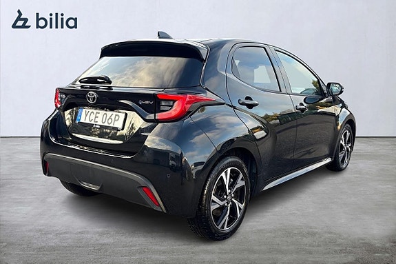 Toyota Yaris 19 of 21