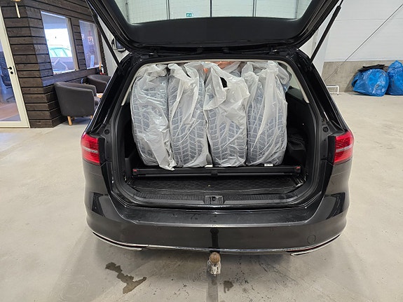 Volkswagen Passat 21 of 23