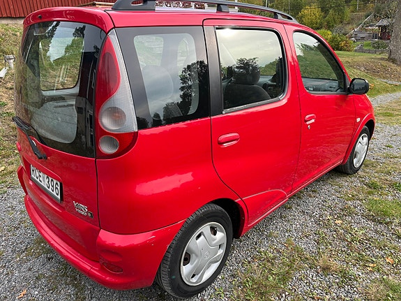 Toyota Yaris Verso 6 of 10