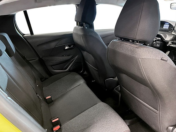 Peugeot 208 12 of 15