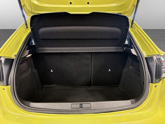 Peugeot 208 15 of 15