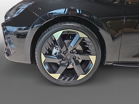 Cupra Leon 14 of 17