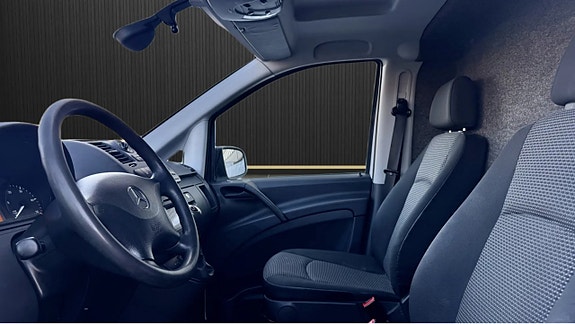 Mercedes-Benz Vito 113 6 of 7