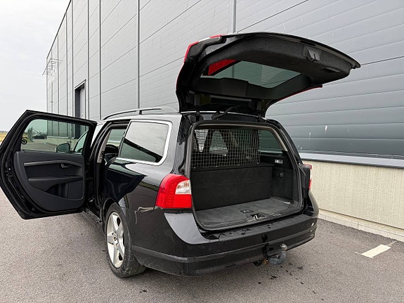 Volvo V70 6 of 9