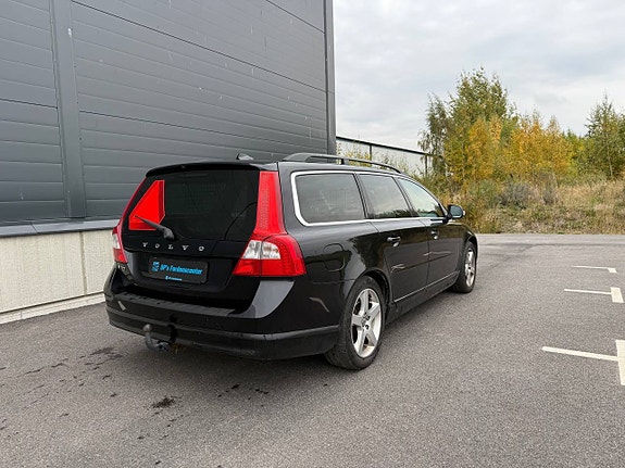 Volvo V70 4 of 9
