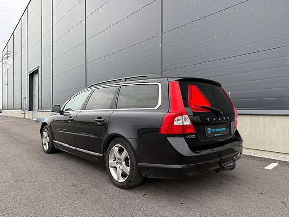 Volvo V70 7 of 9