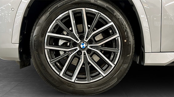 BMW X1 9 of 12