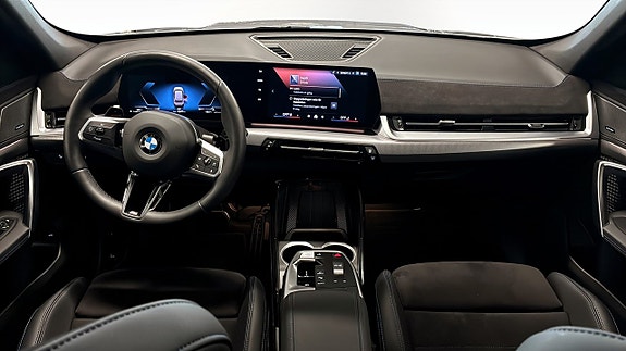 BMW X1 4 of 12