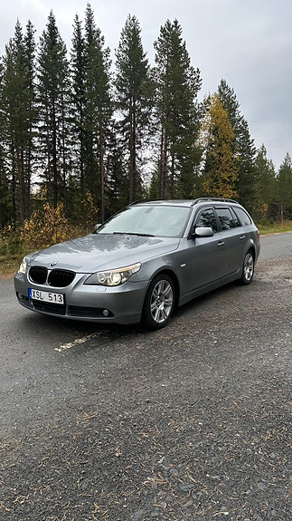 BMW 523i 3 of 19