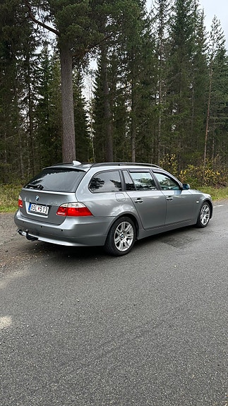BMW 523i 6 of 19