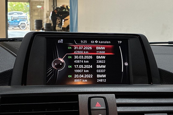 BMW M2 25 of 27