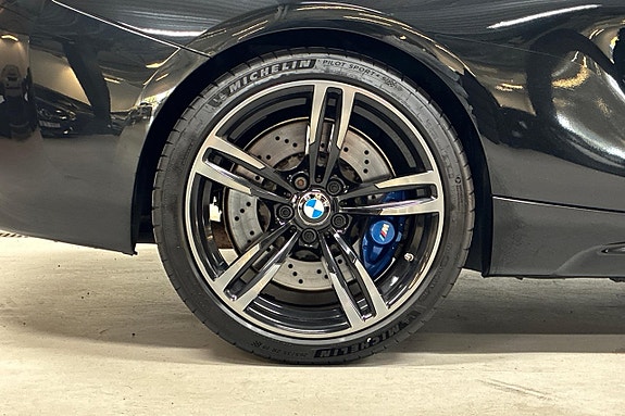 BMW M2 10 of 27