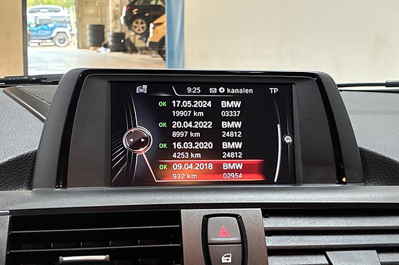 BMW M2 26 of 27
